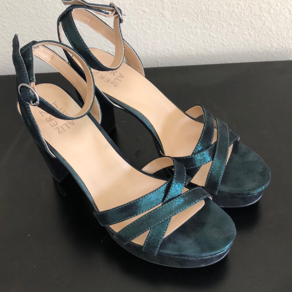 Naturalizer Green High Heel Sandals with Strappy Design Size 11